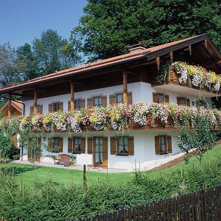 Strohmayer Appartements บัดเอนดอร์ฟ ภายนอก รูปภาพ